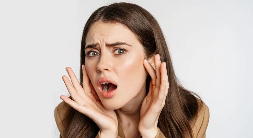 31 sminkbaki, amitől tágabbnak tűnnek a pórusaid, és észre sem veszed – Ezeket jobb, ha elkerülöd