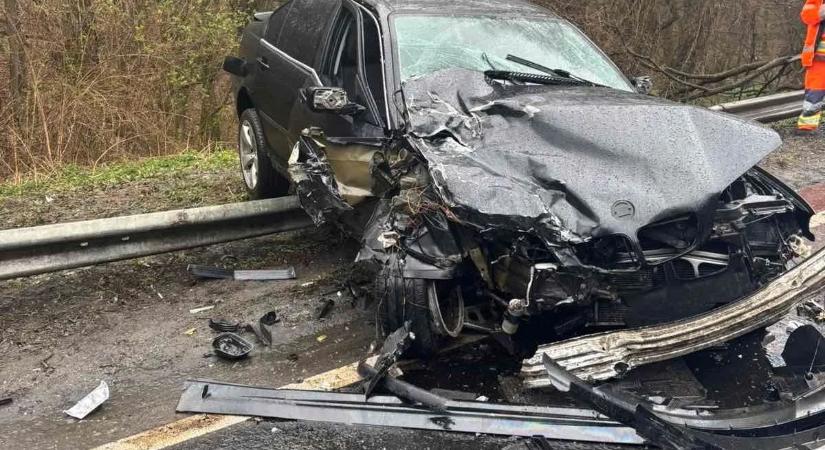 Képeken Oszter Alexandra fiának súlyosan balesete