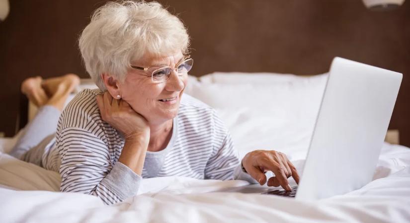 A Szulejmán sorozat sztárja vallott szerelmet egy magyar nyugdíjasnak