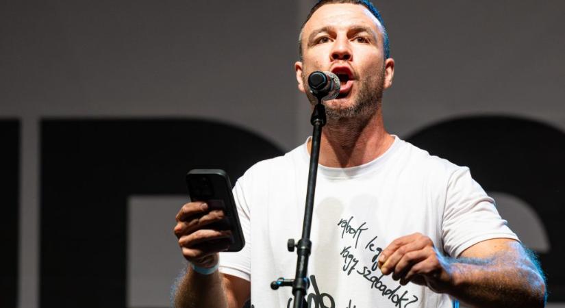 Molnár Áron nyílt levélben reagált a gimnázium igazgatójának nyilatkozatára, aki politikai tartalma miatt betiltotta új filmjüket az iskolájában