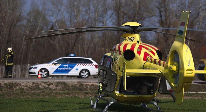 Kamion és személyautó ütközött Hajdú-Biharban, mentőhelikopter is érkezett a helyszínre!
