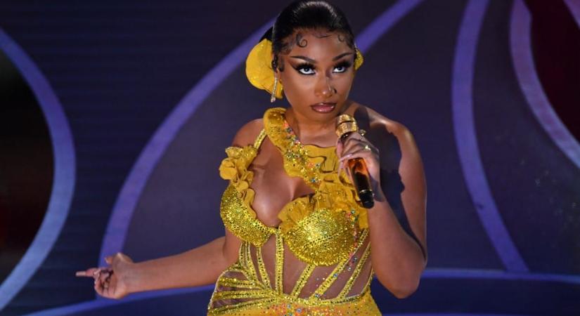 Egy előadásról vitték kórházba Megan Thee Stalliont