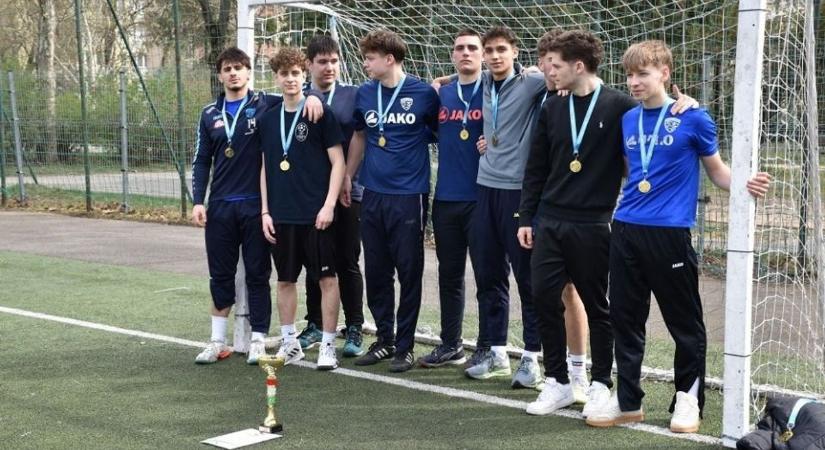 A Bárdos a vármegyei bajnok