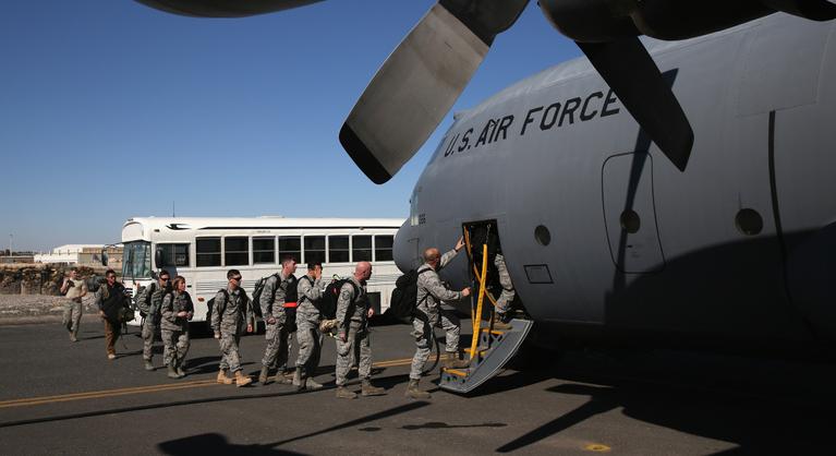 9000 légicsapás után újabb amerikai erősítés érkezik, Irán válaszra készül