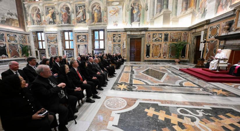 „A tekintélynek a szolgálatban kell gyökereznie” – Leó pápa az illinoisi önkormányzati vezetőket fogadta