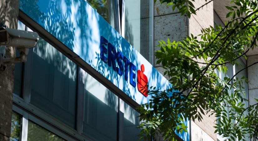 Ismét leállás lesz az Ersténél: nem lehet majd utalni, és George is elnémul