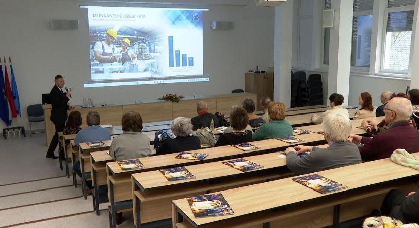 Erős rajttal indult a Senior Akadémia új féléve Zalaegerszegen