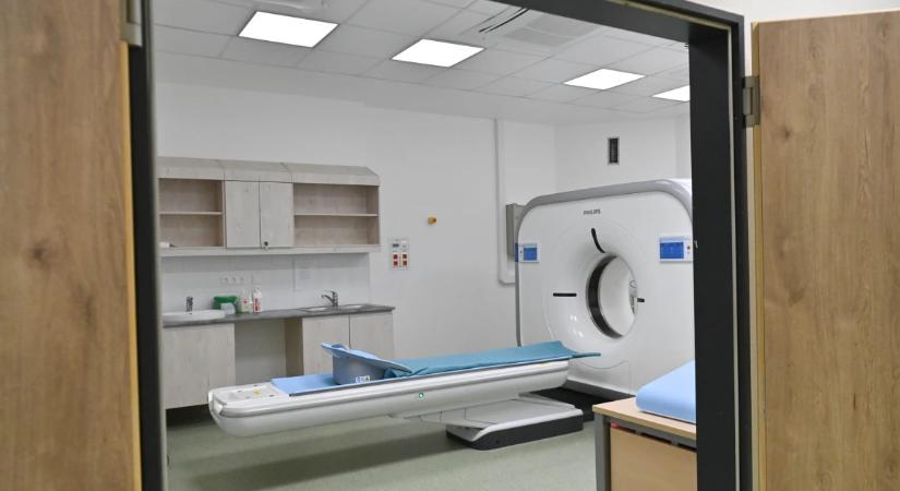 Közfinanszírozás a magánellátásban, évi 66 ezer forintos biztosítás: új egészségügyi terv esett ki Orbánék fiókjából