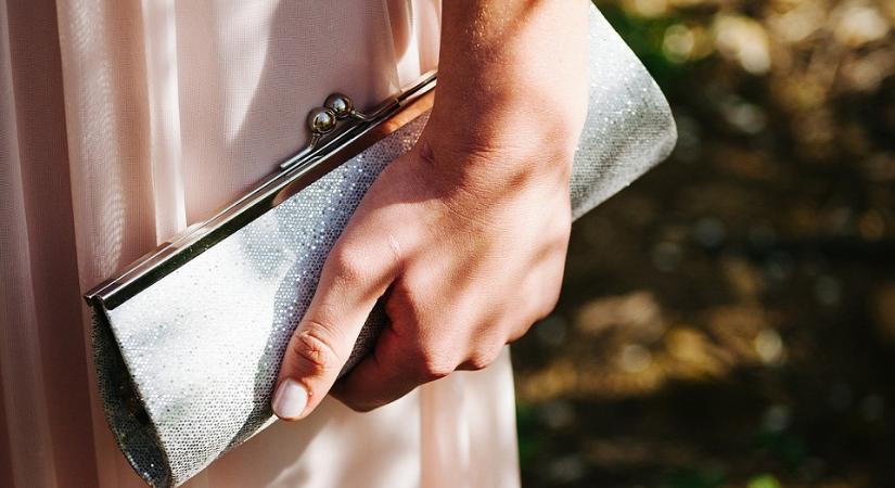 Megdobta a fegyverpénz „az átlag magyar” januári keresetét