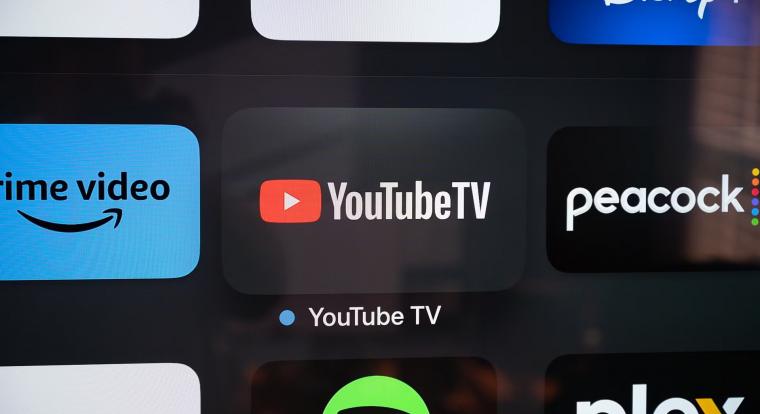 A TV-s YouTube appon is elérhetővé válik a kérdezés funkció
