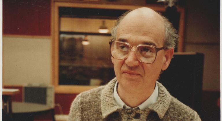 Meghalt Simonyi János