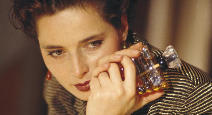 A ’90-es évek imádott, ám elfeledett parfümjei újra visszatérnek - ezek az illatok lesznek 2026 nagy kedvencei!