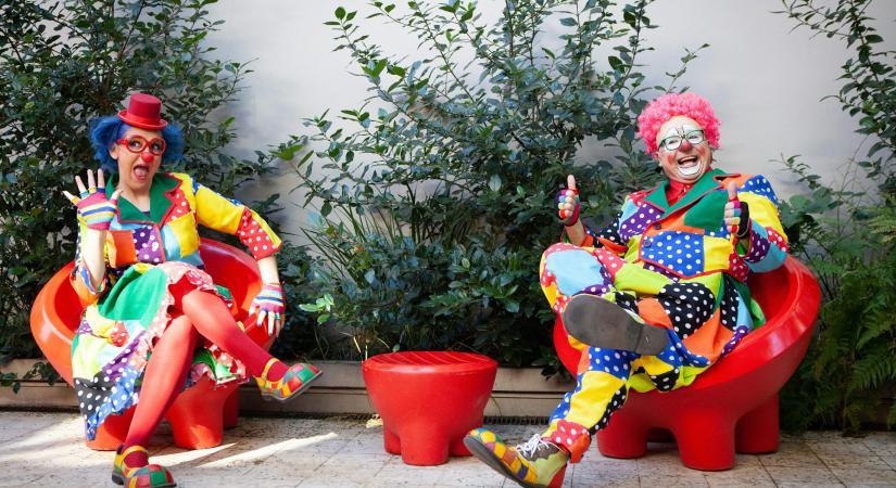 Vásárhelyen rendezik a miniszterelnök-jelöltek vitáját – és más bolondok napi híreink