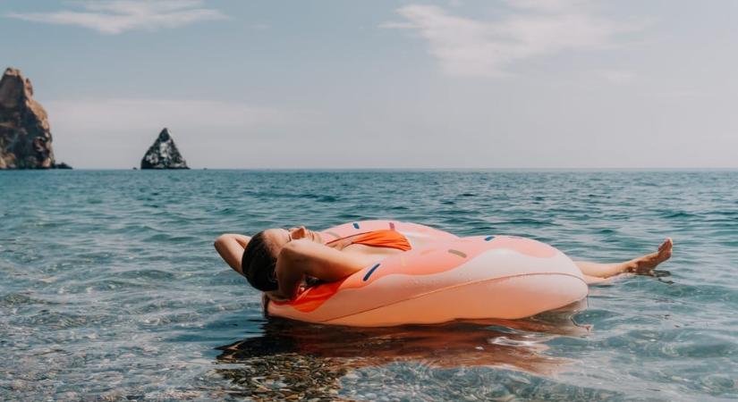 Babót nagy dobása: két pedagógust is sikerült felvenni a Maldív-utazással csábító álláshirdetés után