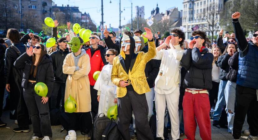 360 diák vágott bele a 24 órás kihívásba Debrecenben – fotókkal, videóval