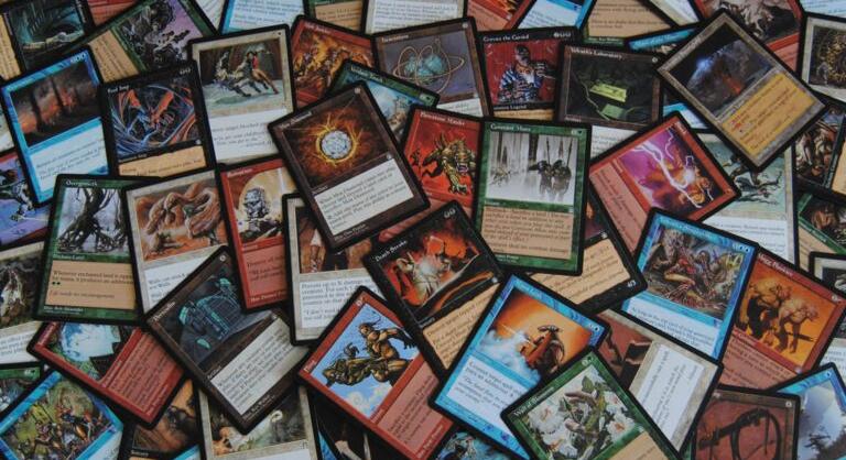 18 milliárd forintot lopott egy kriptotőzsdéről, hogy aztán játékkártyákra költse nagy részét