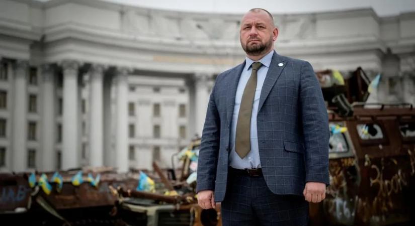 Fizikai erőszakkal fenyegetőzik a Magyar Pétert dicsőítő ukrán nagykövet