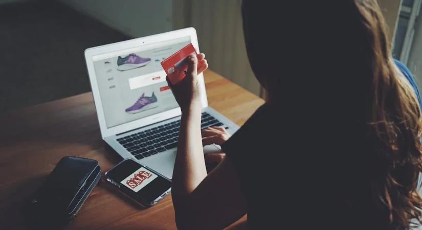 Instant Cashback a ZEN.COM-mal: hogyan csökkenthető a Nike termékek vásárlásának költsége?