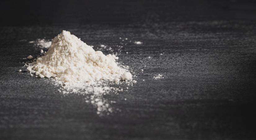 A tiszaújvárosi nő külföldről rendelte a kokaint