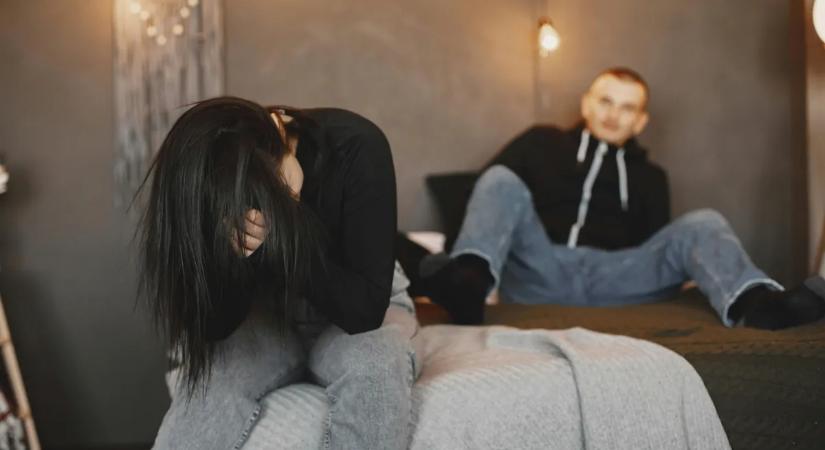 „Nem akarok elválni, és nem teszek feljelentést” – így élte túl a fojtogatást a rettegő feleség