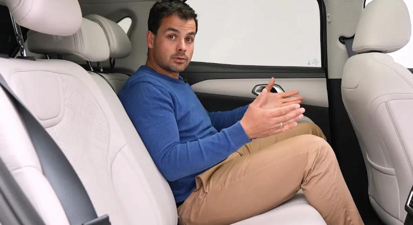 150 km árammal: Belül óriási a BYD ATTO 2 DM-i, mutatjuk mit tud