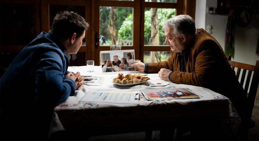 „Se virsli, se párizsi” – itt a dátum, amire mindenki várt, kiderült, mikor láthatjuk Hajdú Péter rendhagyó interjúját Orbán Viktorral