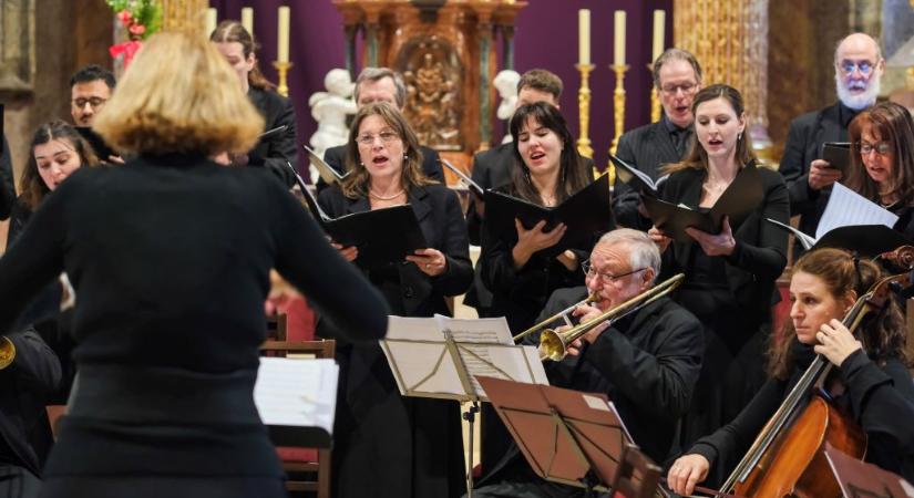 Barokk zene a jótékonyság jegyében a győri Nagyboldogasszony-székesegyházban