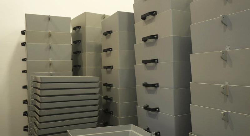 Kaposvárra is megérkeztek a választási kellékek