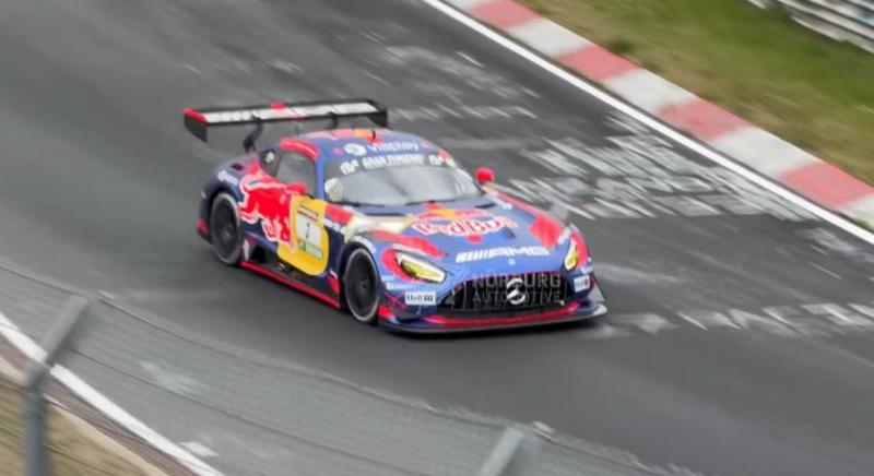Videó: Verstappen szállingózó hóban tesztelte a GT3-as Mercedest a Nordschleifén