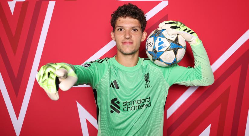 Pécsi Ármin nem is tudja tagadni, szerelme várja otthon Liverpoolban