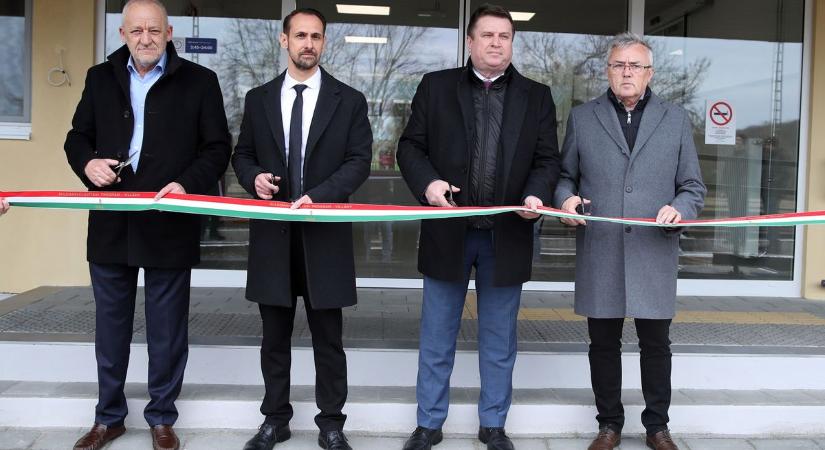 Megújult a villányi vasútállomás: mostantól rá sem fog ismerni az utazóközönség (GALÉRIA)