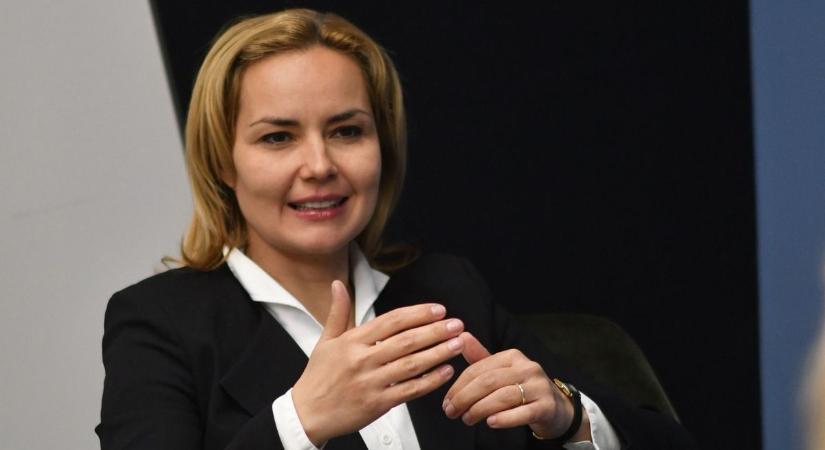 Nagyállomás, akkugyárak, kampányharc – Széles Diána minden kényes témára reagált