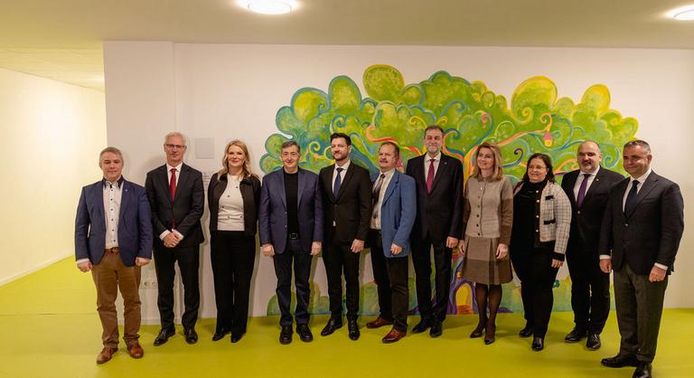 Bemutatták az új Tábitha Gyermekhospice Házat, még több család kaphat segítséget