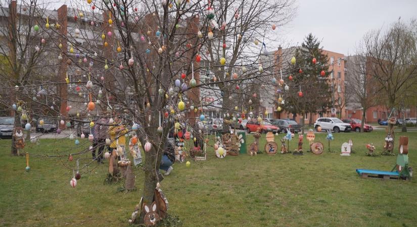 Díszbe öltözött a Táncsics Park