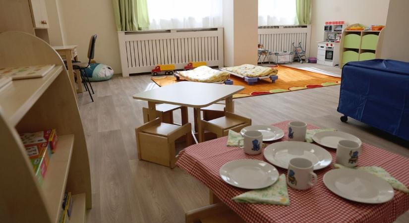 Munkahelyi bölcsődét hoztak létre Edelényben - képekkel, videóval