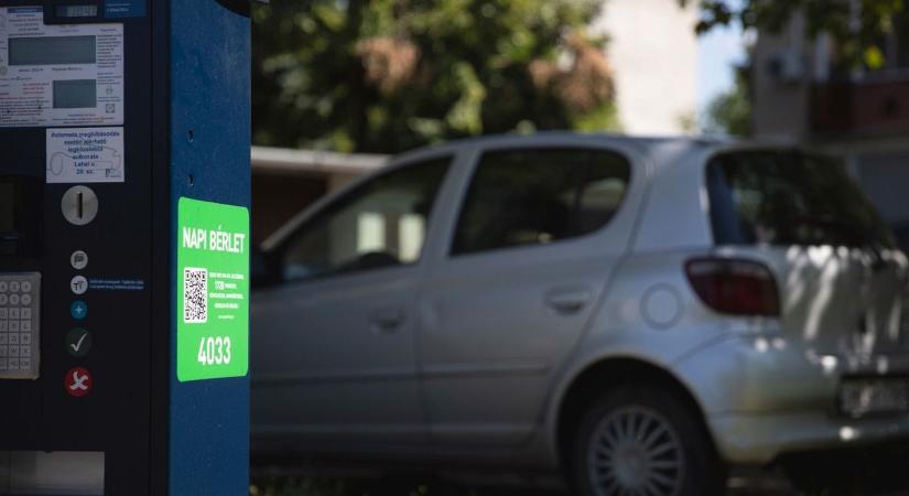 Már előszedted az aprót? Ekkor biztosan nem lesz rá szükséged az ingyenes parkolás miatt Debrecenben
