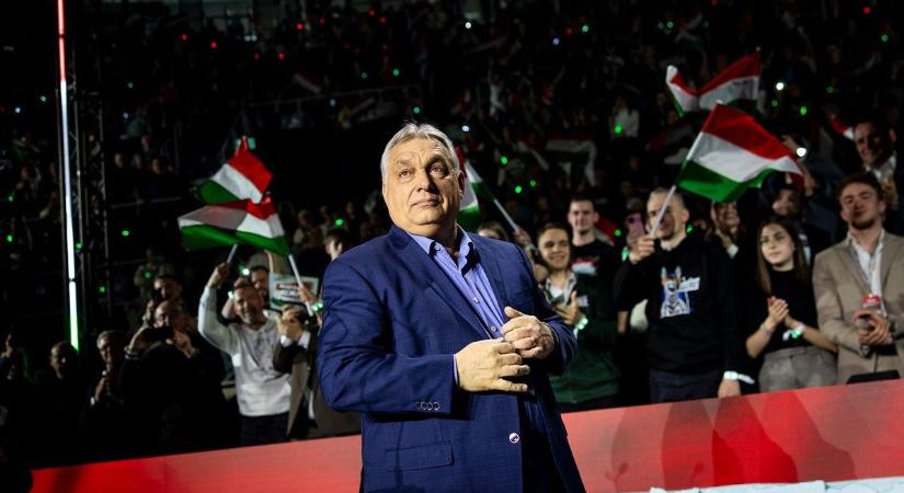 Orbán Viktornak váratlan vendége akadt: Hajdú Péter a miniszterelnök felcsúti otthonában készített interjút (VIDEÓ)