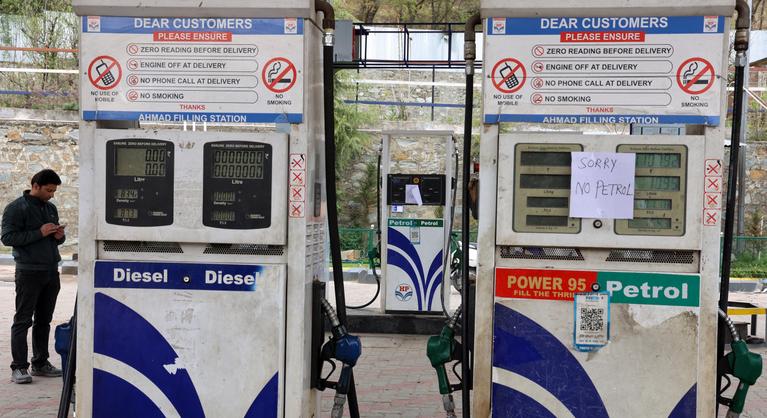 Elkezdődött az éhezők viadala az orosz nyersolajért