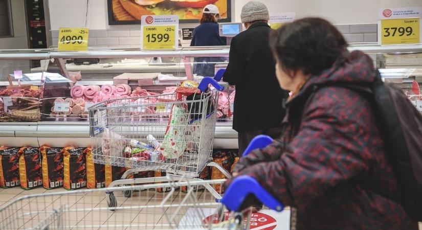 Akciós szerelem, teljes árú beszólások – egymásnak esett a Lidl, az Aldi és a Penny