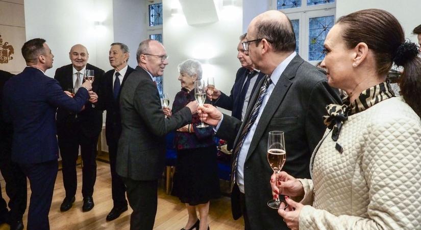 A március 15-én kitüntetett veszprémieket köszöntötték (galéria)