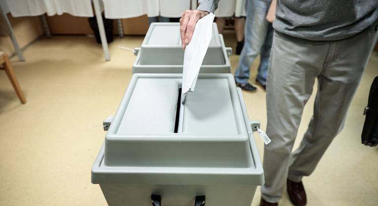 Fontos határidő jár le csütörtökön, ha szavazni szeretne a választáson, erre oda kell figyelnie