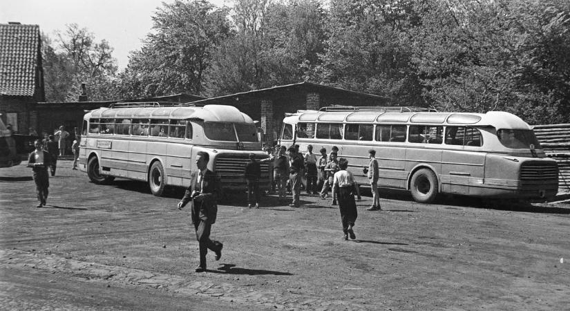 Nyugdíjba vonult a legendás Ikarus