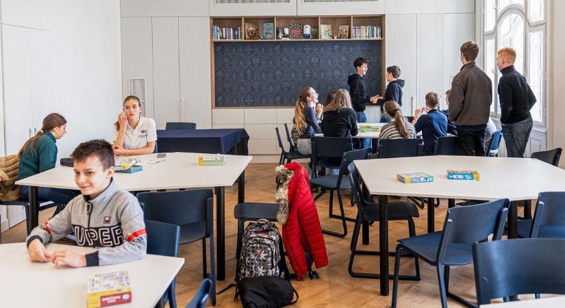 Megújult a Takáts-ház: beköltözött az MCC