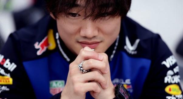 Tsunoda nem adja fel az F1-es visszatérést