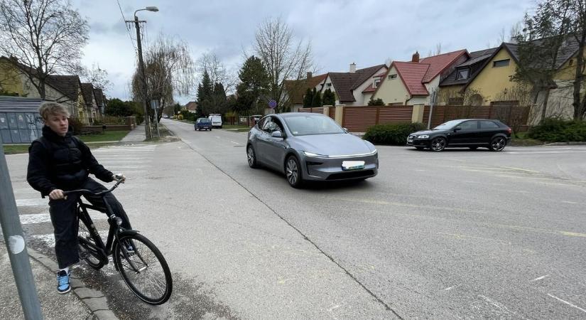 Miért csúszik a körforgalom építése a Gorkij-Terv utcáknál? – Utánajártunk