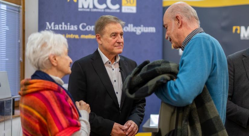 Cziráki Attila az MCC-ben: Az egészségügy és a tudás Baranya fejlesztésének a kulcsa