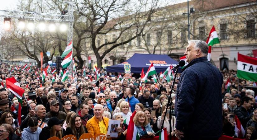 Országjárása szentesi állomására érkezett Orbán Viktor (élő)
