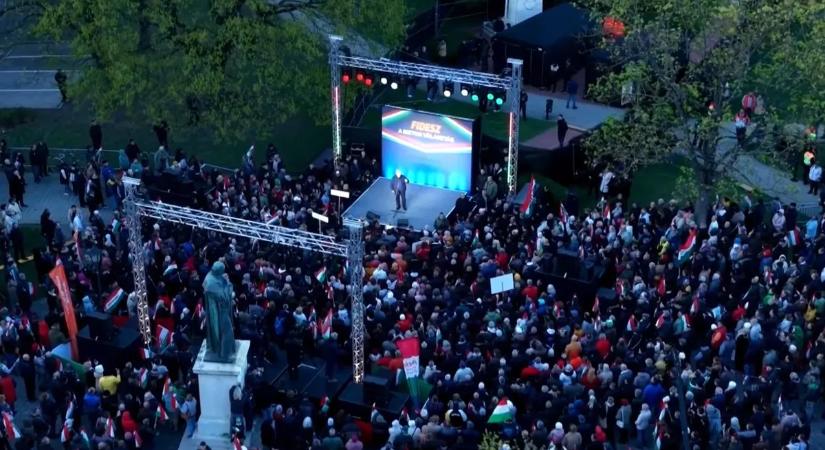 Ez még a Holdról is látszik: megérkeztek az első légi felvételek, brutális tömeg előtt mond beszédet Orbán Viktor Szentesen