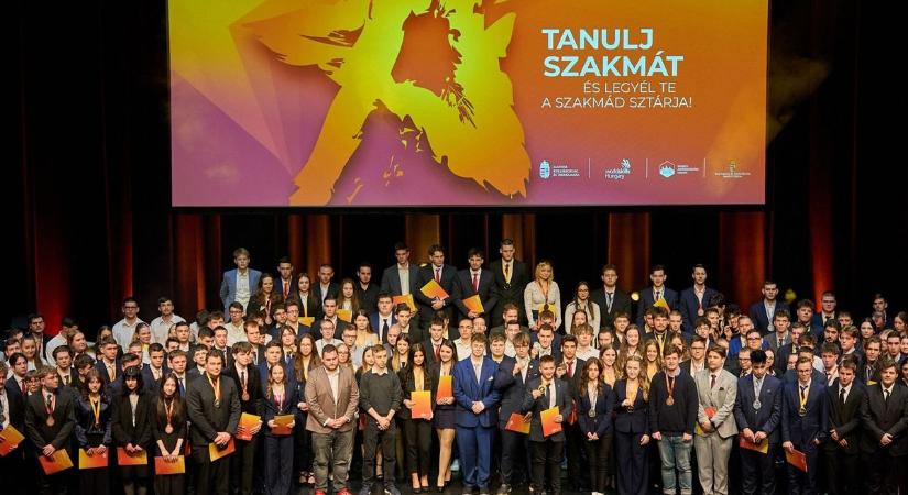 Megint bizonyítottak a vasi fiatalok – Éremeső a Szakma Sztár Fesztiválról