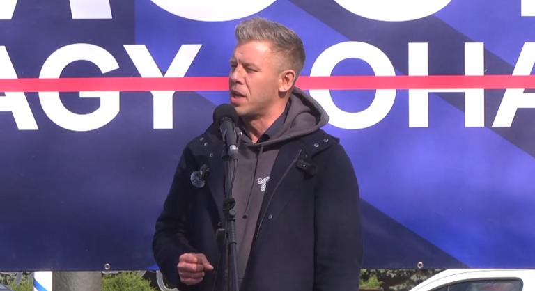 „Egy maffiafőnök és egy áfacsaló” – Magyar Péter élesen bírálta Orbán Viktort, amiért meghívta magához Hajdú Pétert
